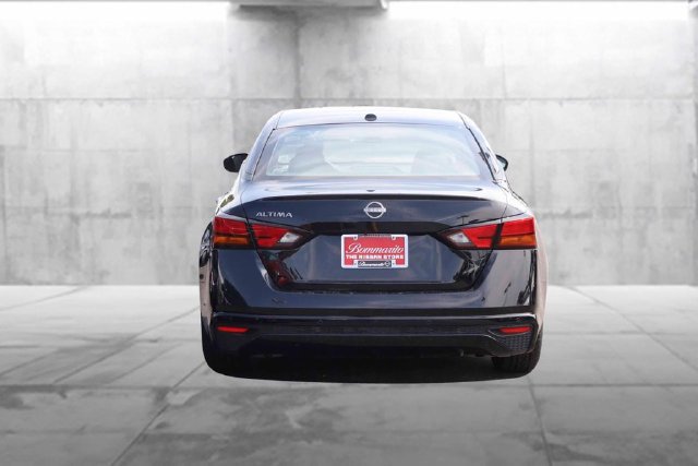 Certified 2025 Nissan Altima 2.5 SV FWD image 6