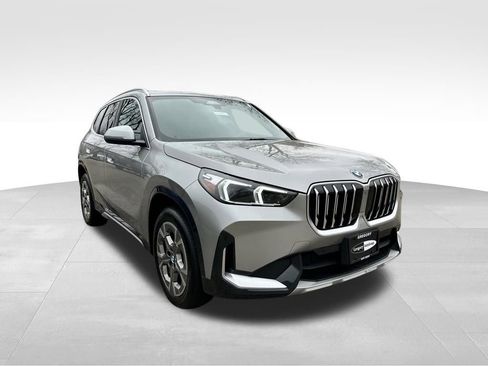 Used 2025 BMW X1 xDrive28i image 5