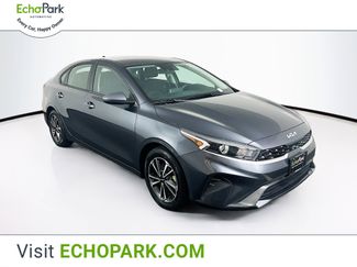 Used 2023 Kia Forte LXS video 1