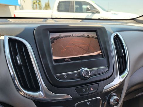 Used 2023 Chevrolet Equinox LT AWD/4WD image 18