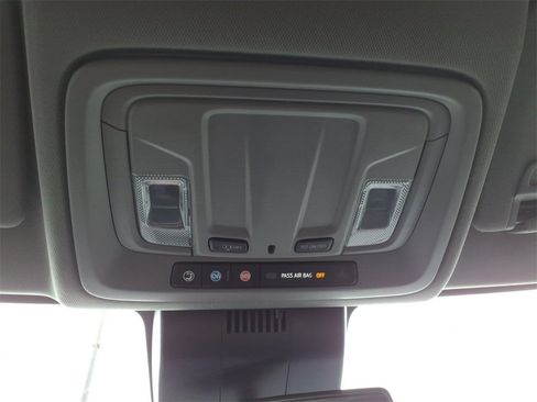 Used 2023 Chevrolet Silverado 1500 LT image 26