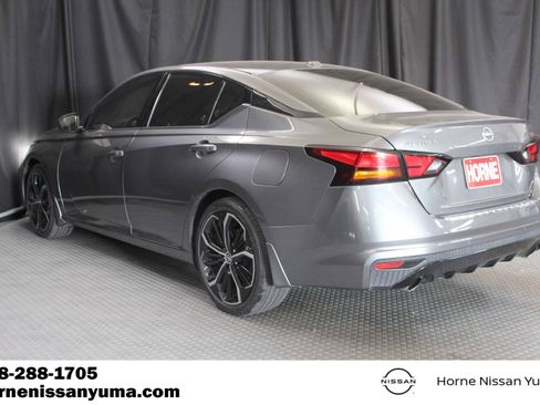 Used 2023 Nissan Altima 2.5 SR FWD image 15