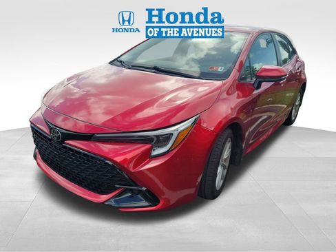 Used 2024 Toyota Corolla SE w/ SE Package FWD image 3