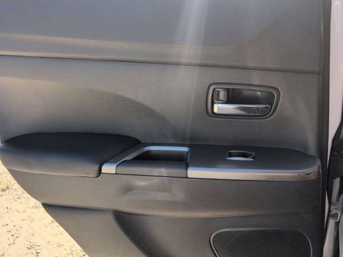 Used 2025 Mitsubishi Outlander Sport SE AWD/4WD image 26