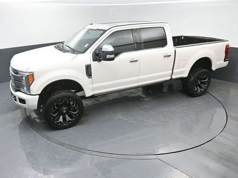 Used 2018 Ford F250 Platinum w/ Platinum Ultimate Package image 29