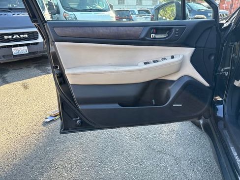 Used 2017 Subaru Outback 2.5i Limited image 15
