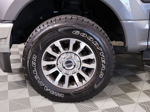 Used 2022 Ford F250 Lariat w/ Lariat Value Package image 18