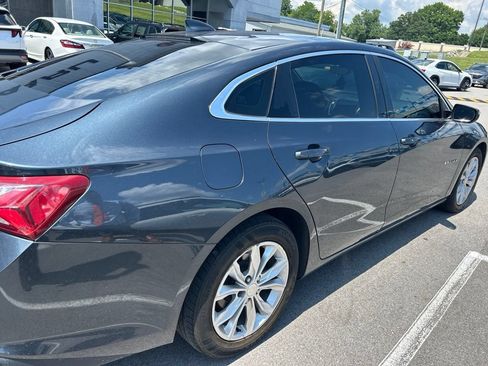 Used 2019 Chevrolet Malibu LT FWD image 3