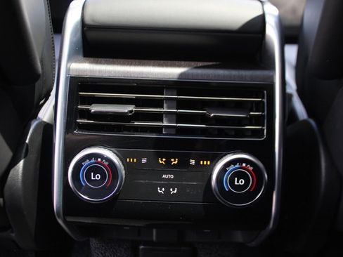 Used 2024 Land Rover Range Rover SE image 27