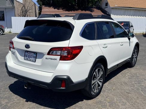 Used 2018 Subaru Outback 2.5i Limited AWD/4WD image 6