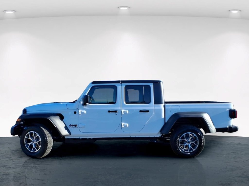 New 2027 Jeep Gladiator Sport AWD/4WD image 5