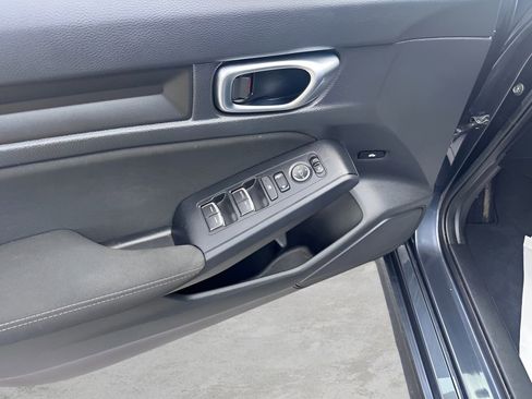 Used 2022 Honda Civic Sport image 14