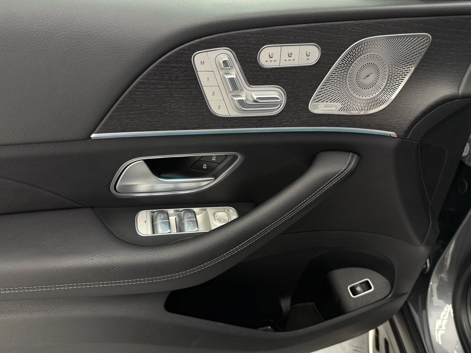 Certified 2023 Mercedes-Benz GLS 450 4MATIC image 11