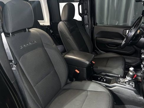 Used 2022 Jeep Wrangler Unlimited Sahara w/ Cold Weather Group image 23