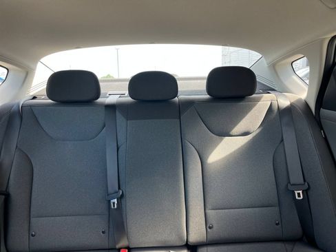 Used 2025 Kia K4 FWD image 33