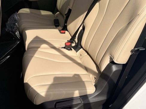 New 2026 Acura MDX SH-AWD image 32