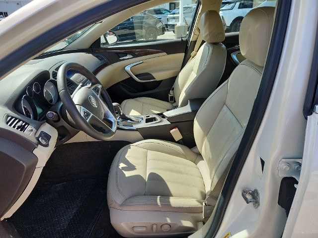 Used 2012 Buick Regal Leather FWD image 13