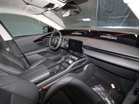 New 2026 Lincoln Nautilus Premier w/ Jet Appearance Package image 23