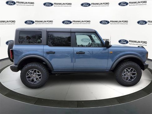 New 2025 Ford Bronco Badlands image 6