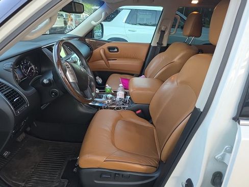Used 2016 INFINITI QX80 4WD w/ Signature Edition Package image 12