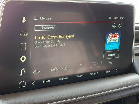 Used 2022 GMC Yukon SLT w/ SLT Luxury Package image 18