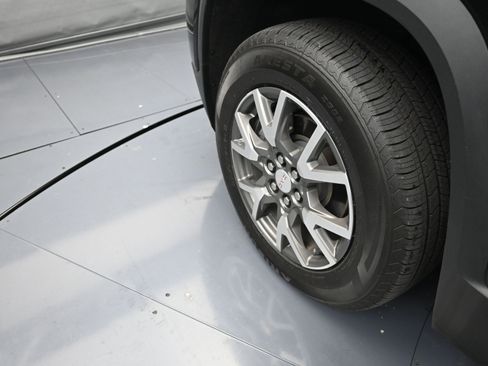 Certified 2023 GMC Acadia SLE image 87