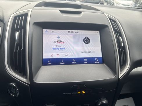 Used 2020 Ford Edge SEL image 26