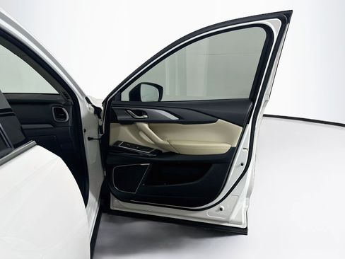Used 2019 MAZDA CX-9 Touring w/ Touring Premium Package FWD image 35