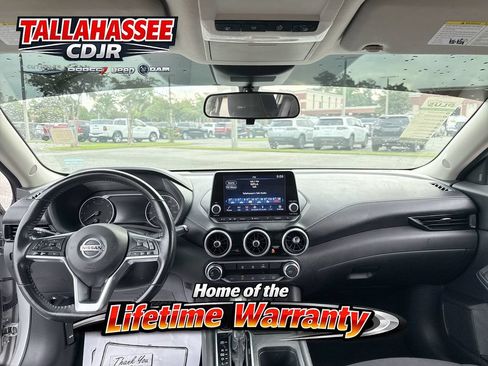 Used 2022 Nissan Sentra SV FWD image 24