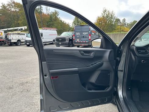 Certified 2025 Ford Escape Active image 25