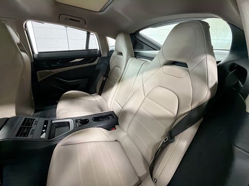 Used 2026 Porsche Panamera 4 AWD/4WD image 21