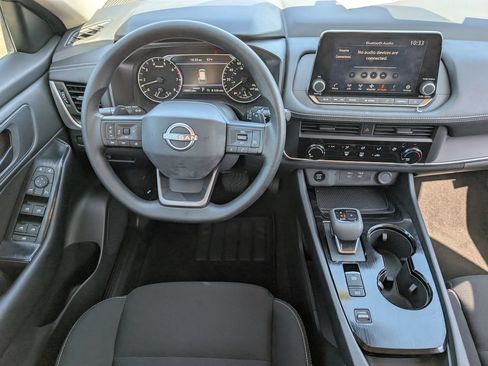 Certified 2025 Nissan Rogue S FWD image 10