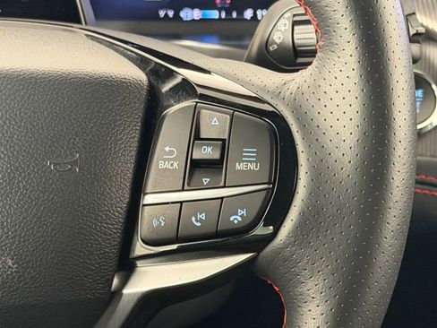 Used 2025 Ford Explorer ST-Line w/ ST-Line Street Pack image 16