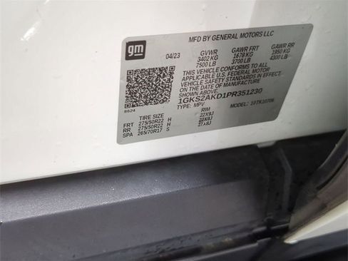 Used 2023 GMC Yukon SLE w/ Gmc Pro Safety Plus Package image 32