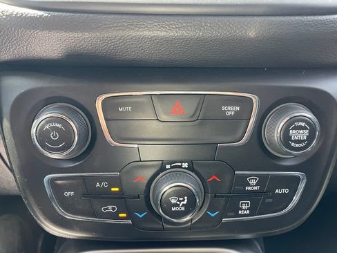 Used 2021 Jeep Compass Latitude AWD/4WD image 22