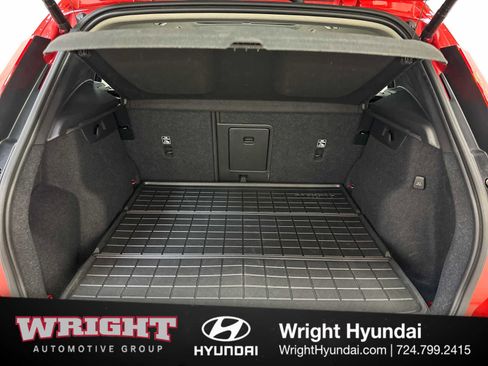 Used 2023 Volvo XC40 B5 Plus w/ Driver Assist Package image 14