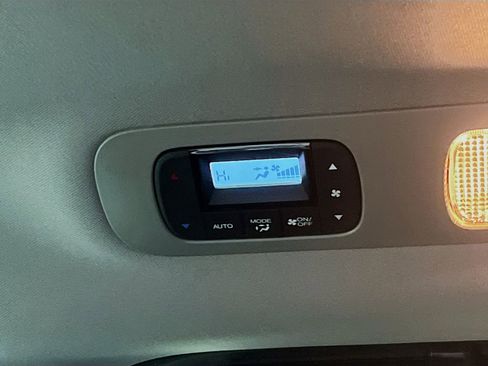 Used 2022 Honda Odyssey Elite image 24