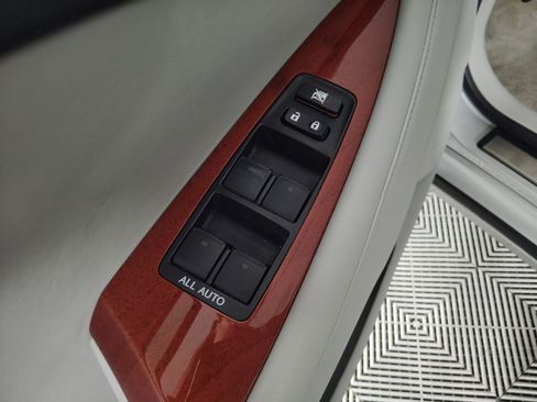 Used 2009 Lexus ES 350 image 24