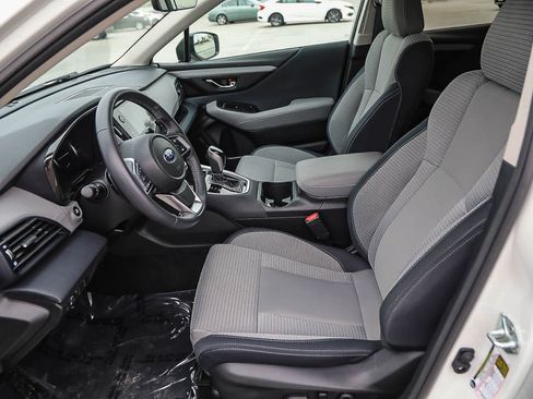 Used 2024 Subaru Outback Premium AWD/4WD image 17