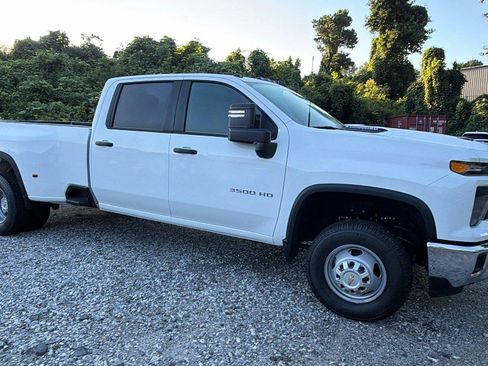 New 2026 Chevrolet Silverado 3500 W/T AWD/4WD image 6