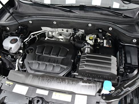 Used 2024 Volkswagen Atlas SEL Premium R-Line AWD/4WD image 6