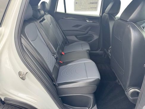 New 2026 Volkswagen Tiguan SE R-Line AWD/4WD image 22