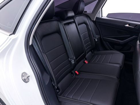 Used 2023 Volkswagen Jetta SE w/ Panoramic Sunroof Package FWD image 33