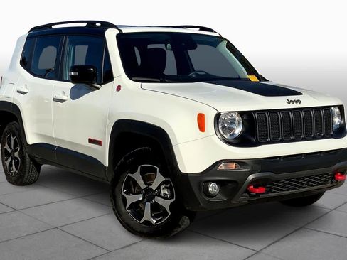 Used 2022 Jeep Renegade Trailhawk image 3