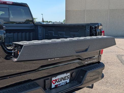 New 2026 GMC Sierra 3500 Denali w/ Denali Reserve Package AWD/4WD image 32