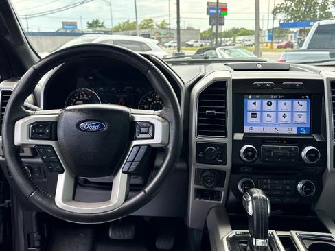 Used 2018 Ford F150 Lariat AWD/4WD image 14