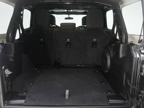 Used 2019 Jeep Wrangler Unlimited Rubicon w/ Dual Top Group image 13