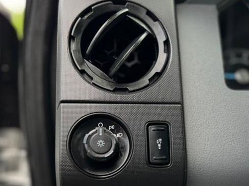 Used 2014 Ford F250 XL image 12