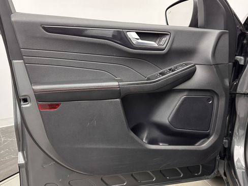 Used 2025 Ford Escape ST-Line Select image 11