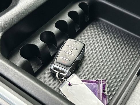 Used 2024 RAM 1500 Big Horn image 31